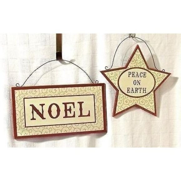 Noel & Peace on Earth Star Hanging Signs - Picture 1 of 8